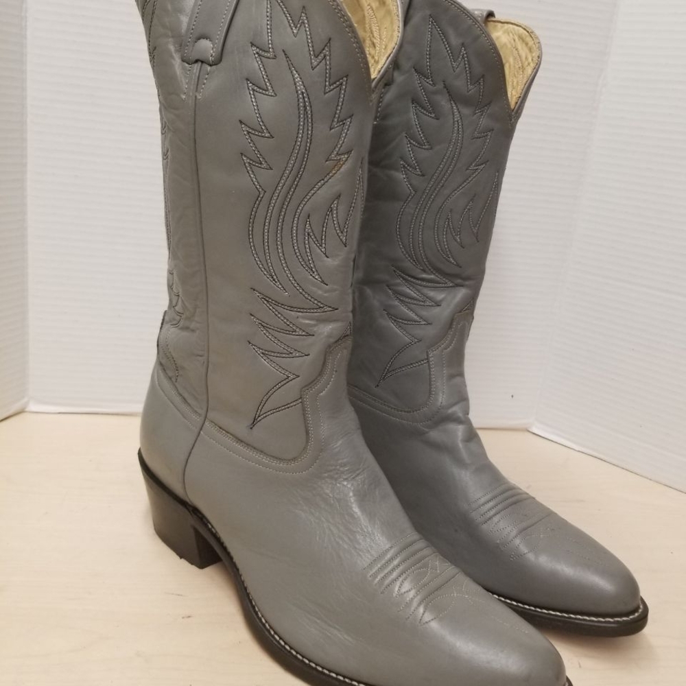 Men's Canada leather cowboy size 11.5 EE, New Condition
